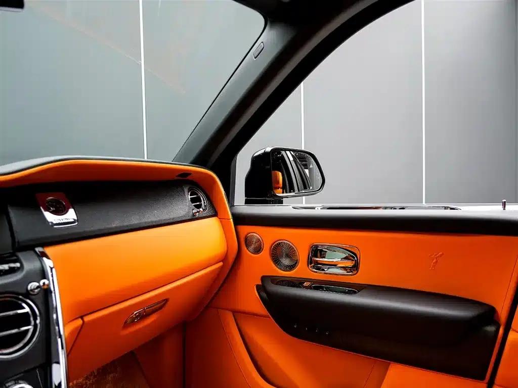 2018 Cullinan 5-seater — миниатюра 22