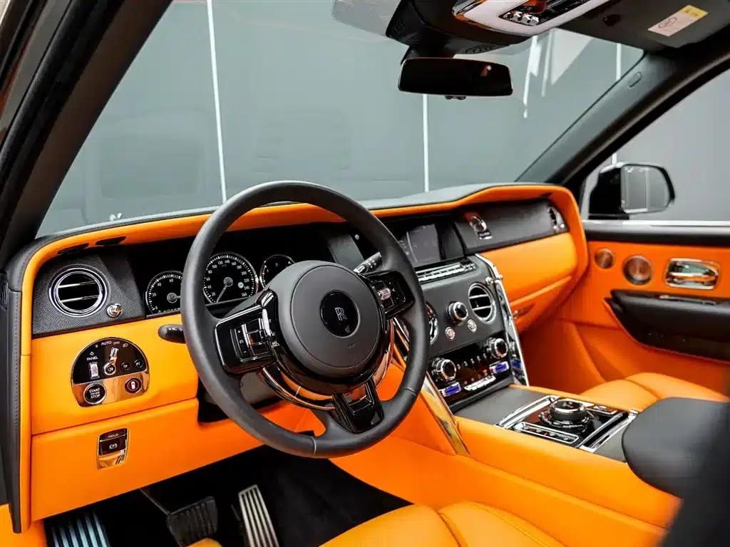 2018 Cullinan 5-seater — миниатюра 8