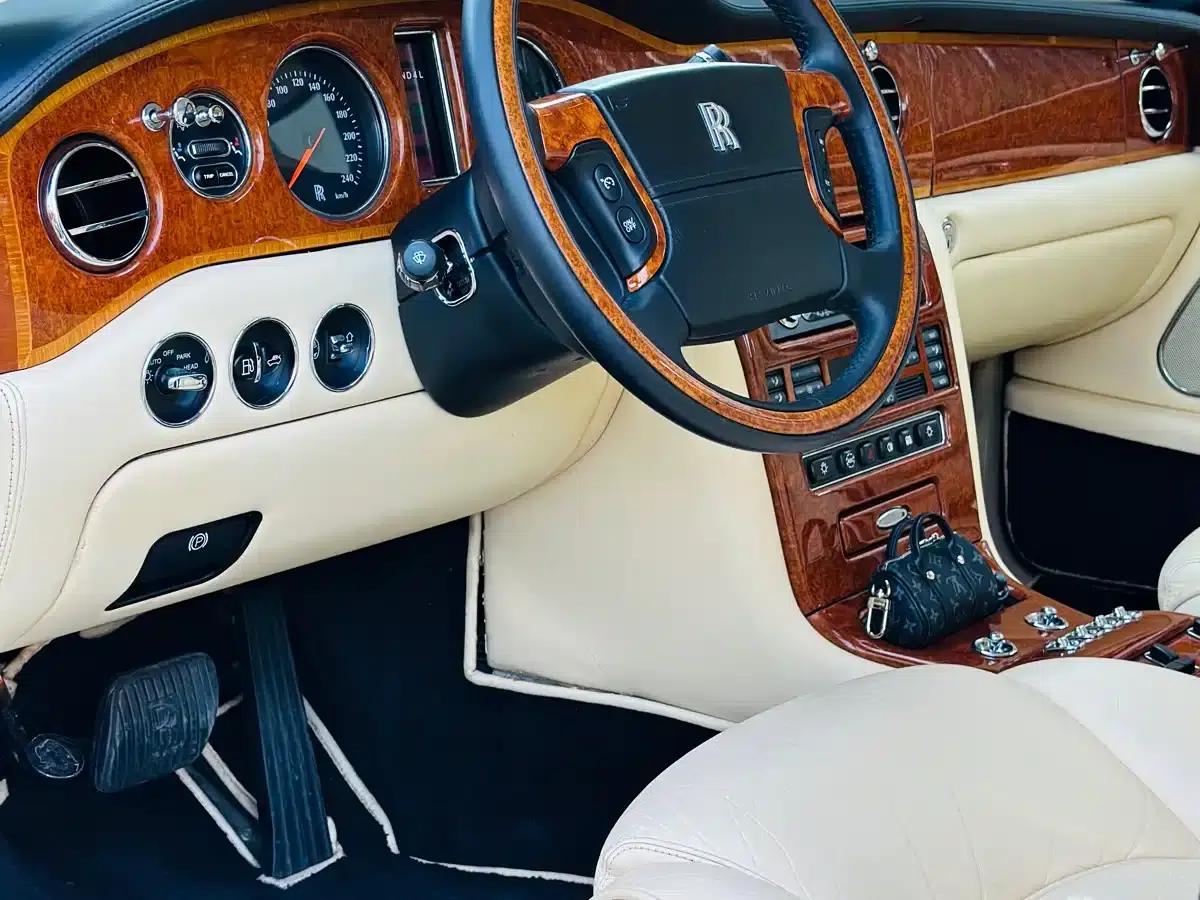 2004 Phantom 6.7L Standard Edition — миниатюра 9