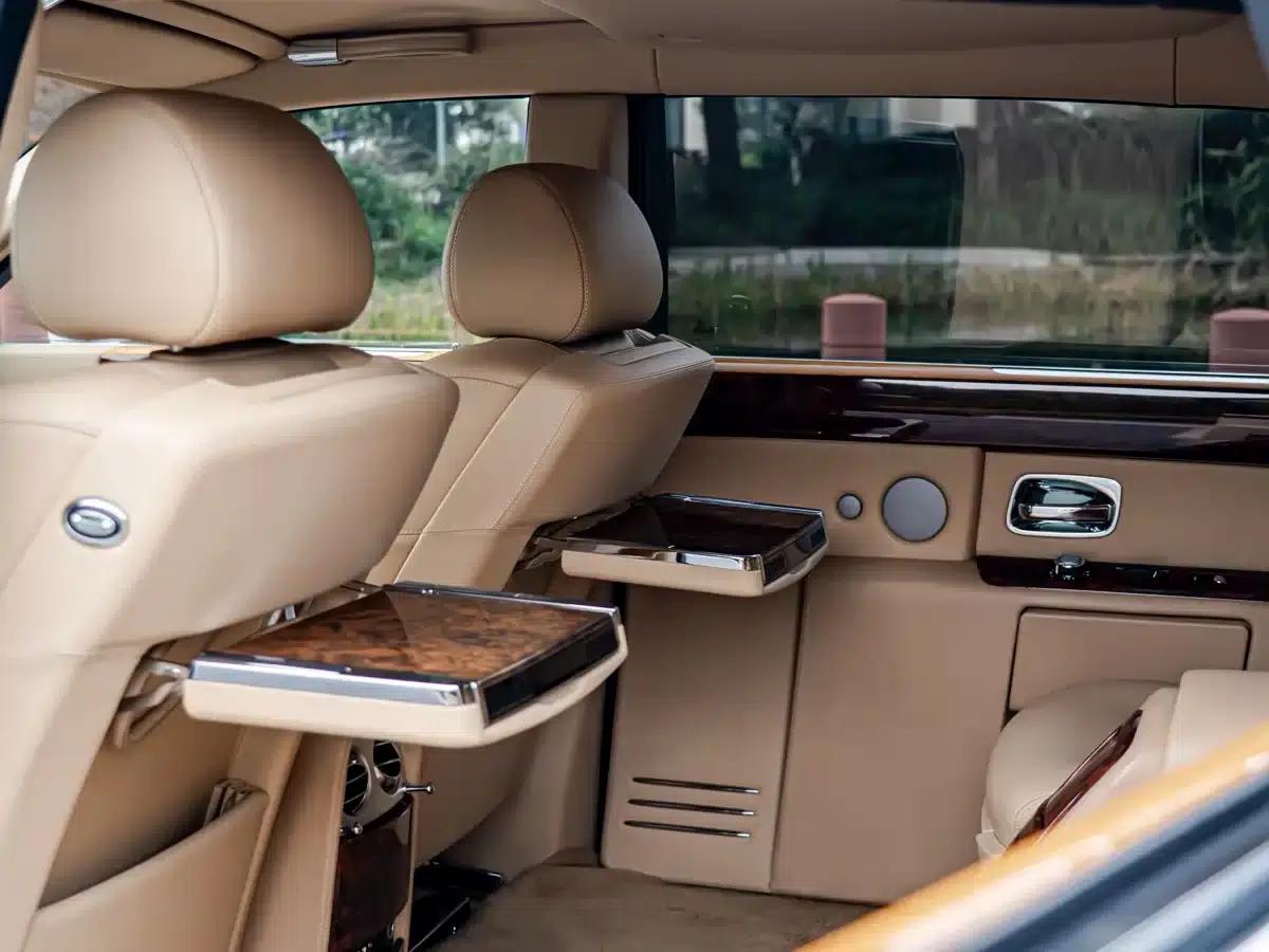 2011 Phantom 6.7 Extended Wheelbase — миниатюра 15
