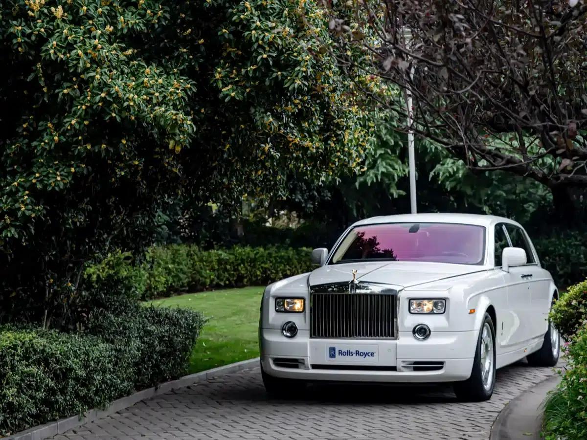 2011 Phantom 6.7 Extended Wheelbase — миниатюра 3