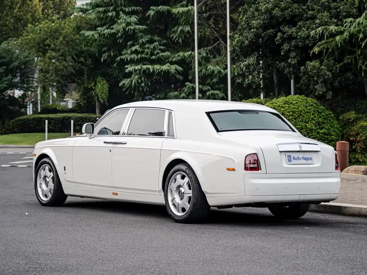 2011 Phantom 6.7 Extended Wheelbase — миниатюра 5
