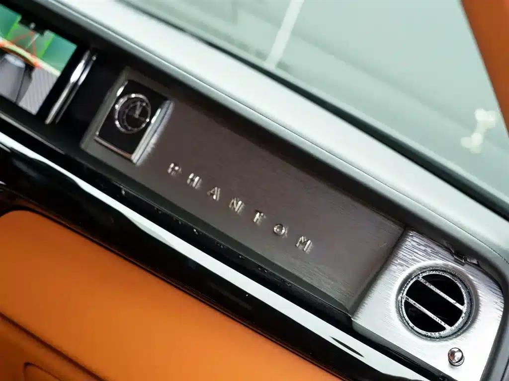 2018 Phantom 6.7T Long Wheelbase — миниатюра 21