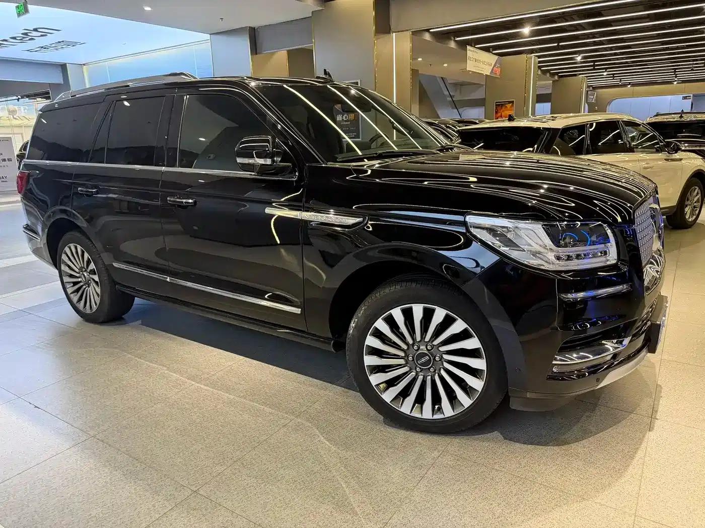 Navigator 2020 3.5T Premium Edition — миниатюра 3