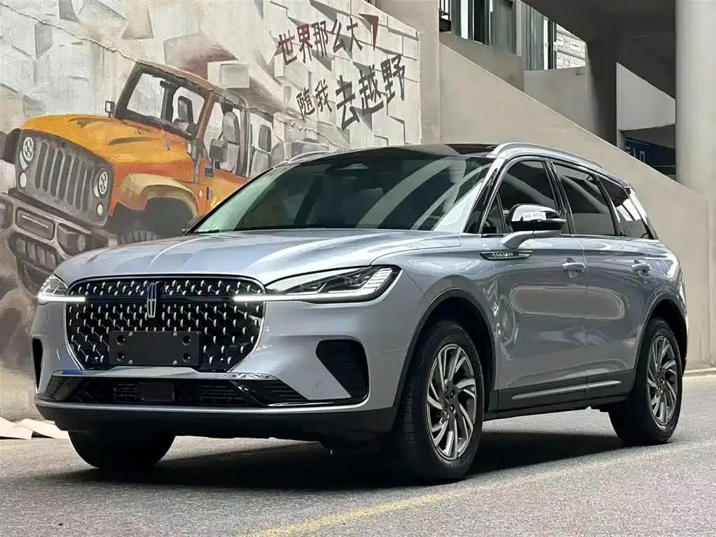 Adventurer 2023 2.0T 2WD Premium Edition — миниатюра 1