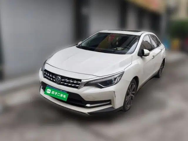 Venucia D60 2019 100 000 Honor 1.6L XL CVT Chenku Edition China VI Standard