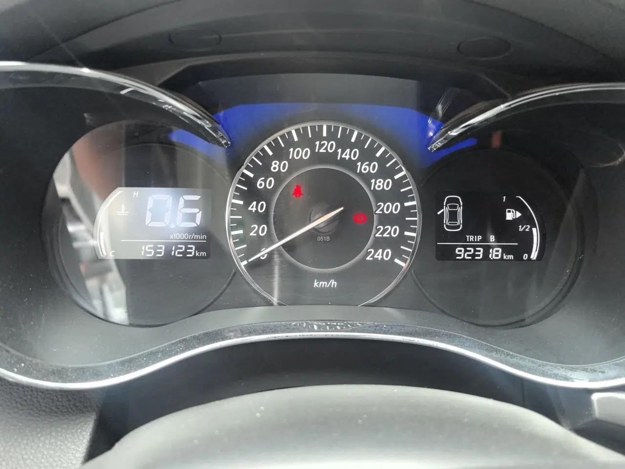 Venucia D60 2019 1.6L XE Manual Comfort Edition — миниатюра 12