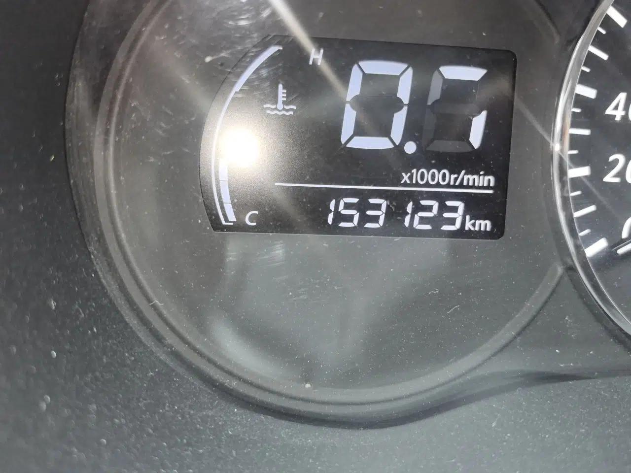 Venucia D60 2019 1.6L XE Manual Comfort Edition — миниатюра 13
