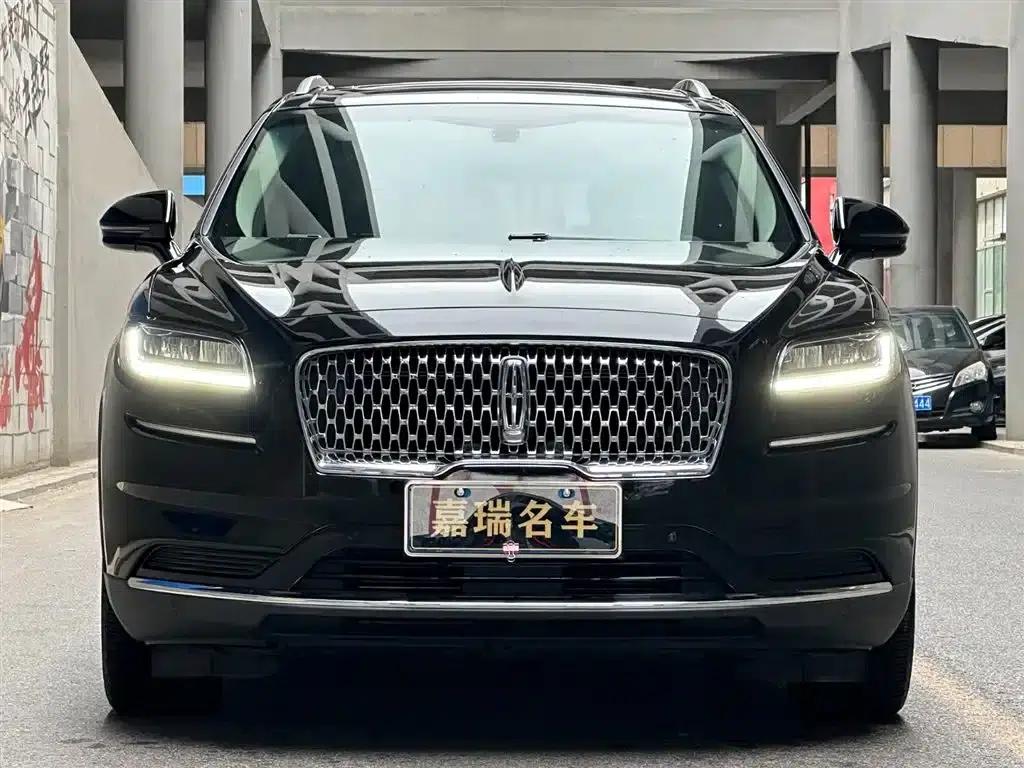 Navigator 2021 2.0T AWD Premium Edition — миниатюра 2