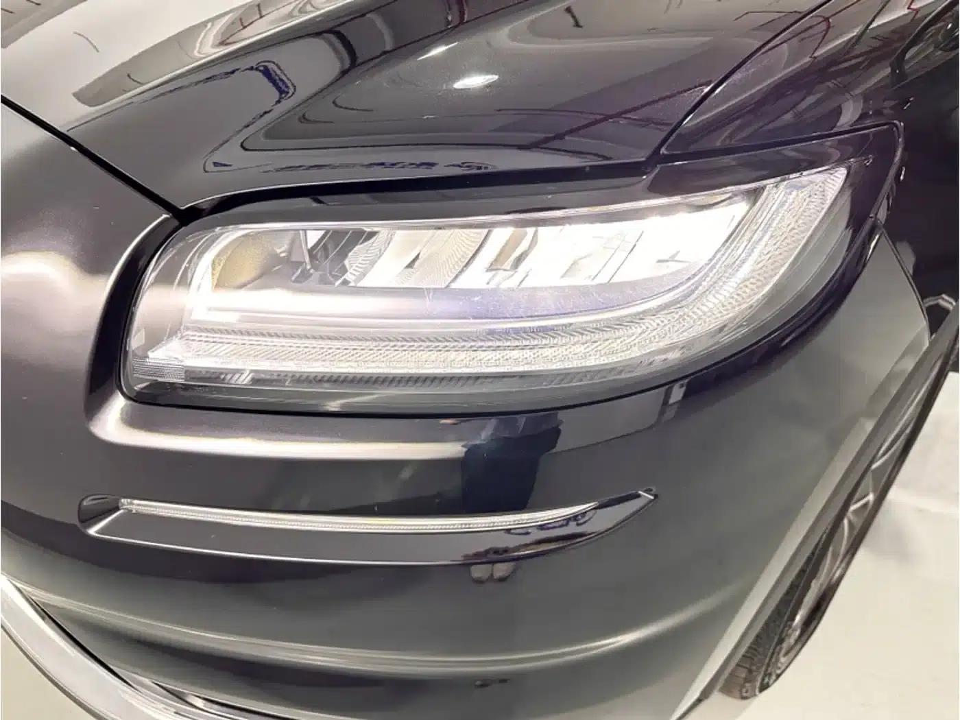 Navigator 2021 2.0T AWD Premium Edition — миниатюра 15