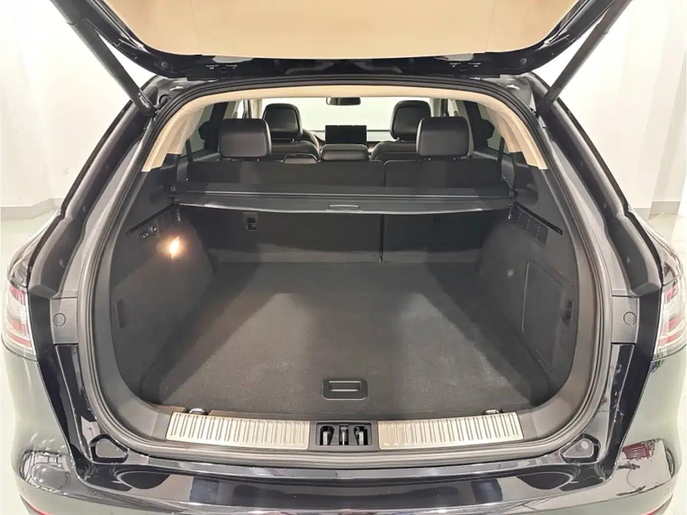 Navigator 2021 2.0T AWD Premium Edition — миниатюра 6