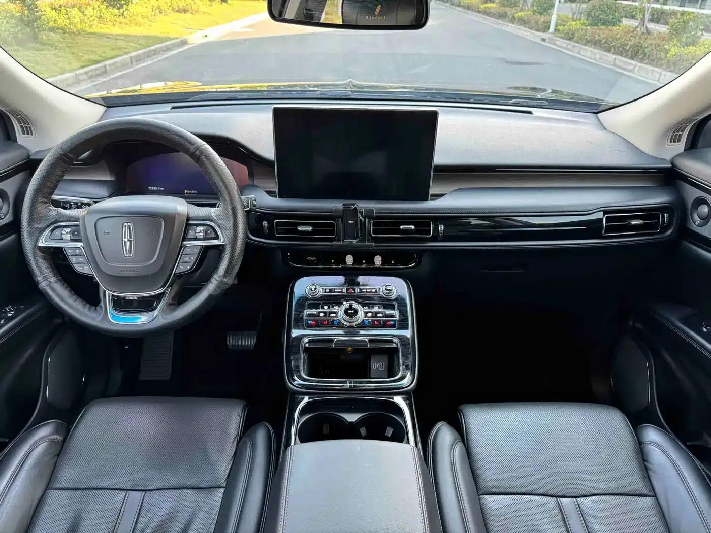 Navigator 2021 Facelift 2.7T AWD Premium Edition — миниатюра 11