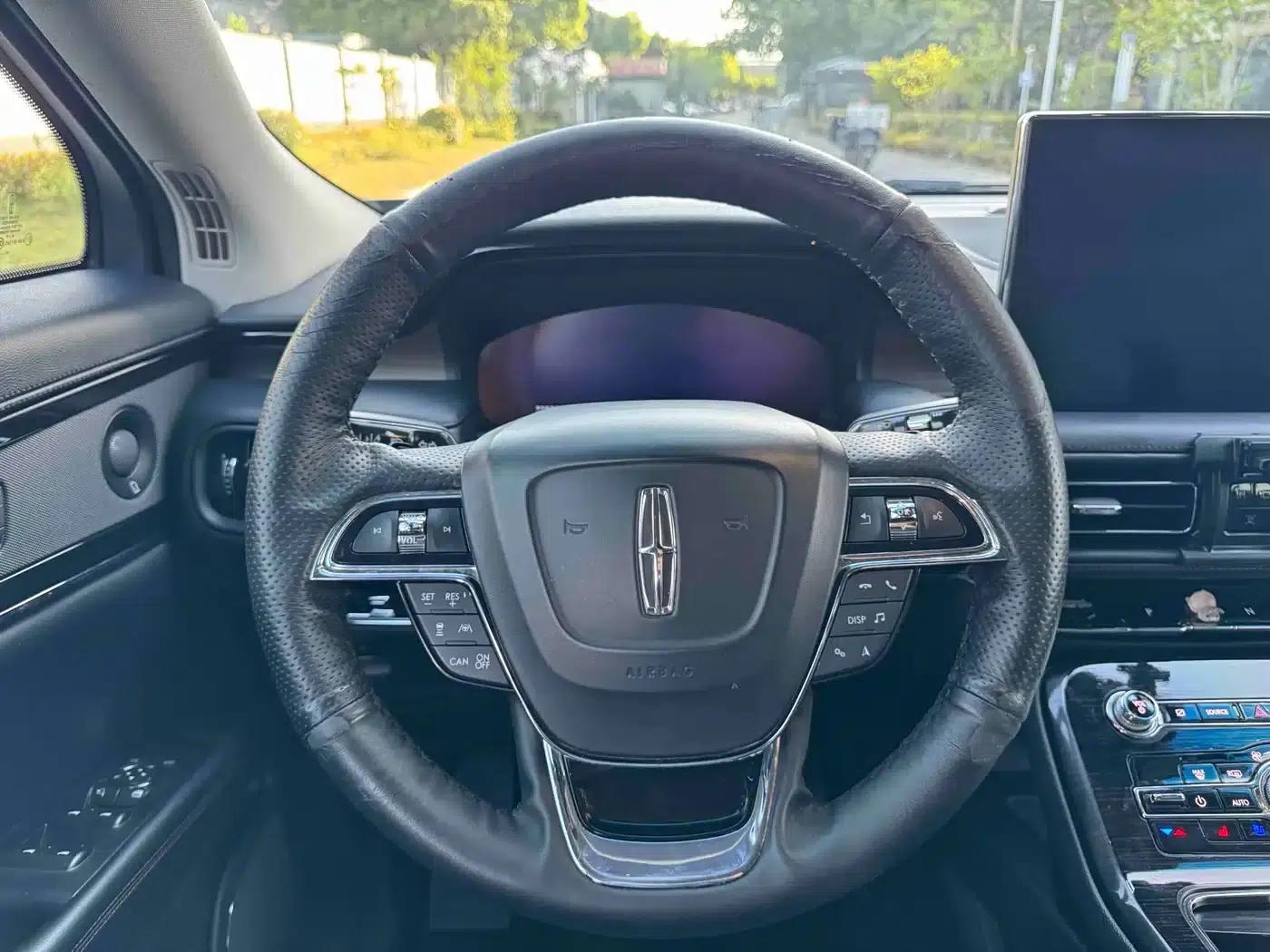 Navigator 2021 Facelift 2.7T AWD Premium Edition — миниатюра 12