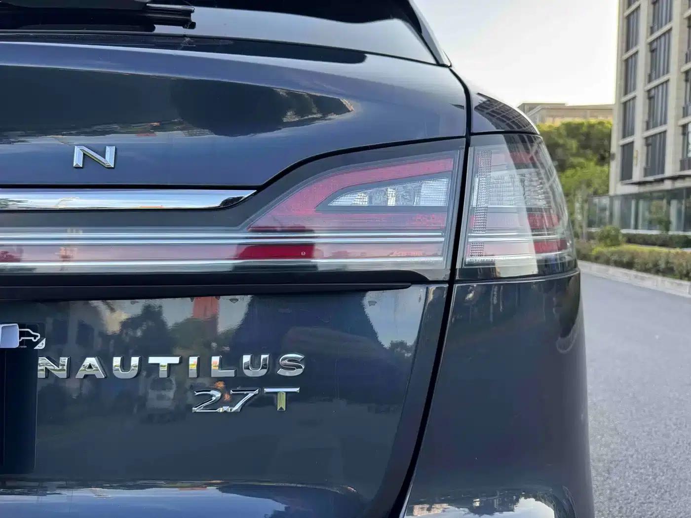 Navigator 2021 Facelift 2.7T AWD Premium Edition — миниатюра 8