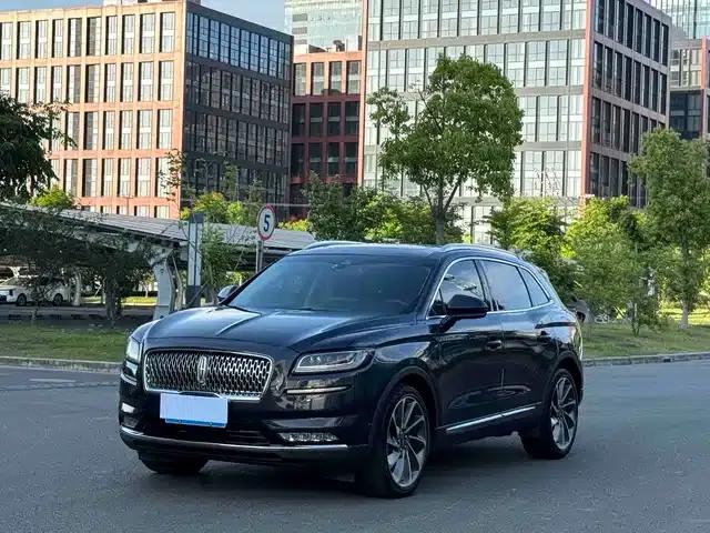 Navigator 2021 Facelift 2.7T AWD Premium Edition