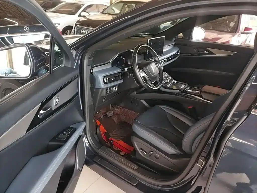 Navigator 2021 2.0T AWD Premium Edition — миниатюра 16