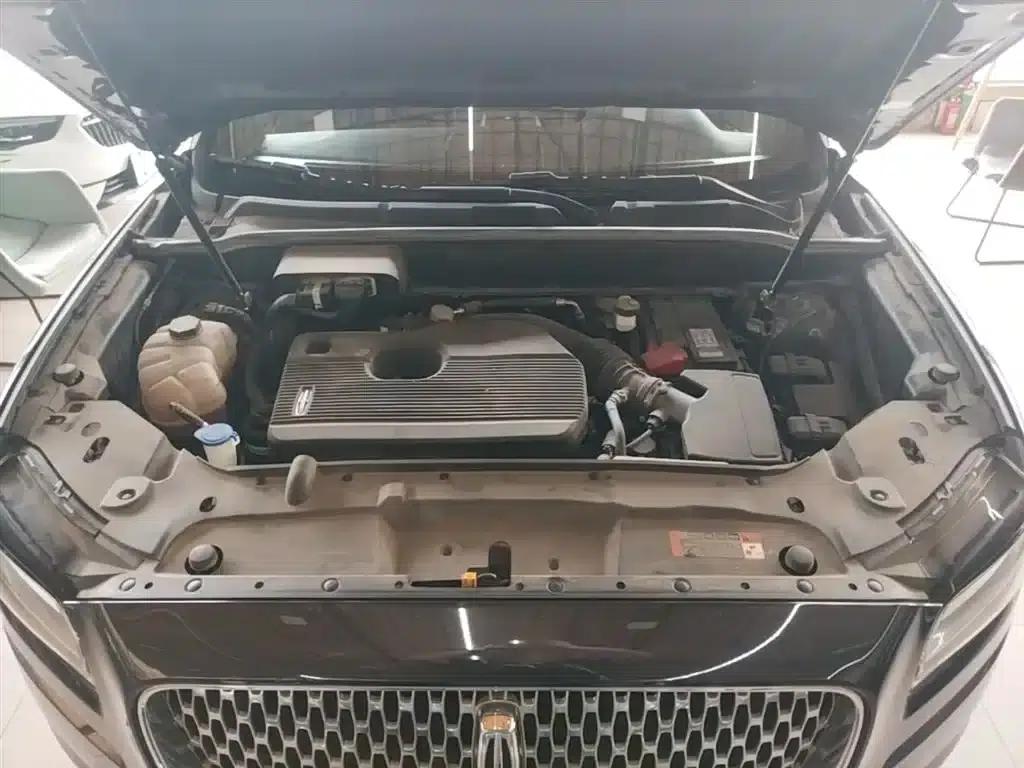 Navigator 2021 2.0T AWD Premium Edition — миниатюра 20