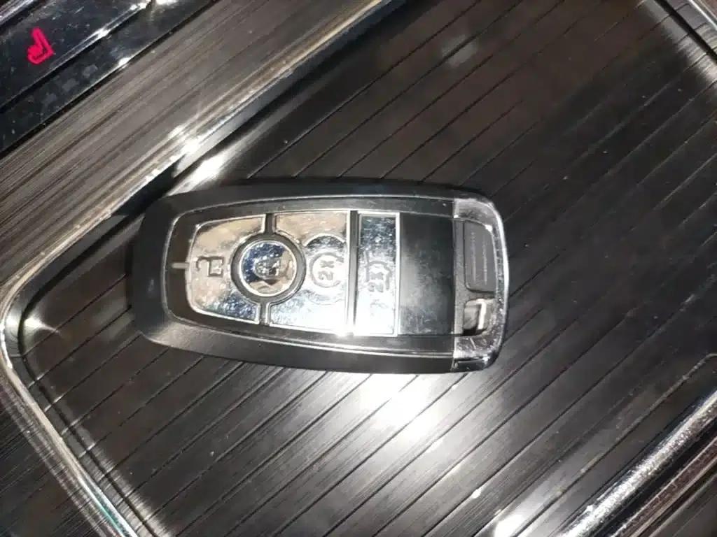 Navigator 2021 2.0T AWD Premium Edition — миниатюра 9
