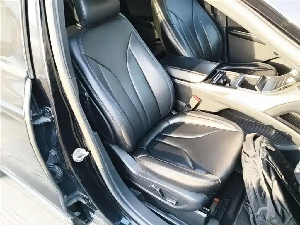 Navigator (Imported) 2019 2.0T 2WD Premium Edition (China VI Emission Standard) — миниатюра 25