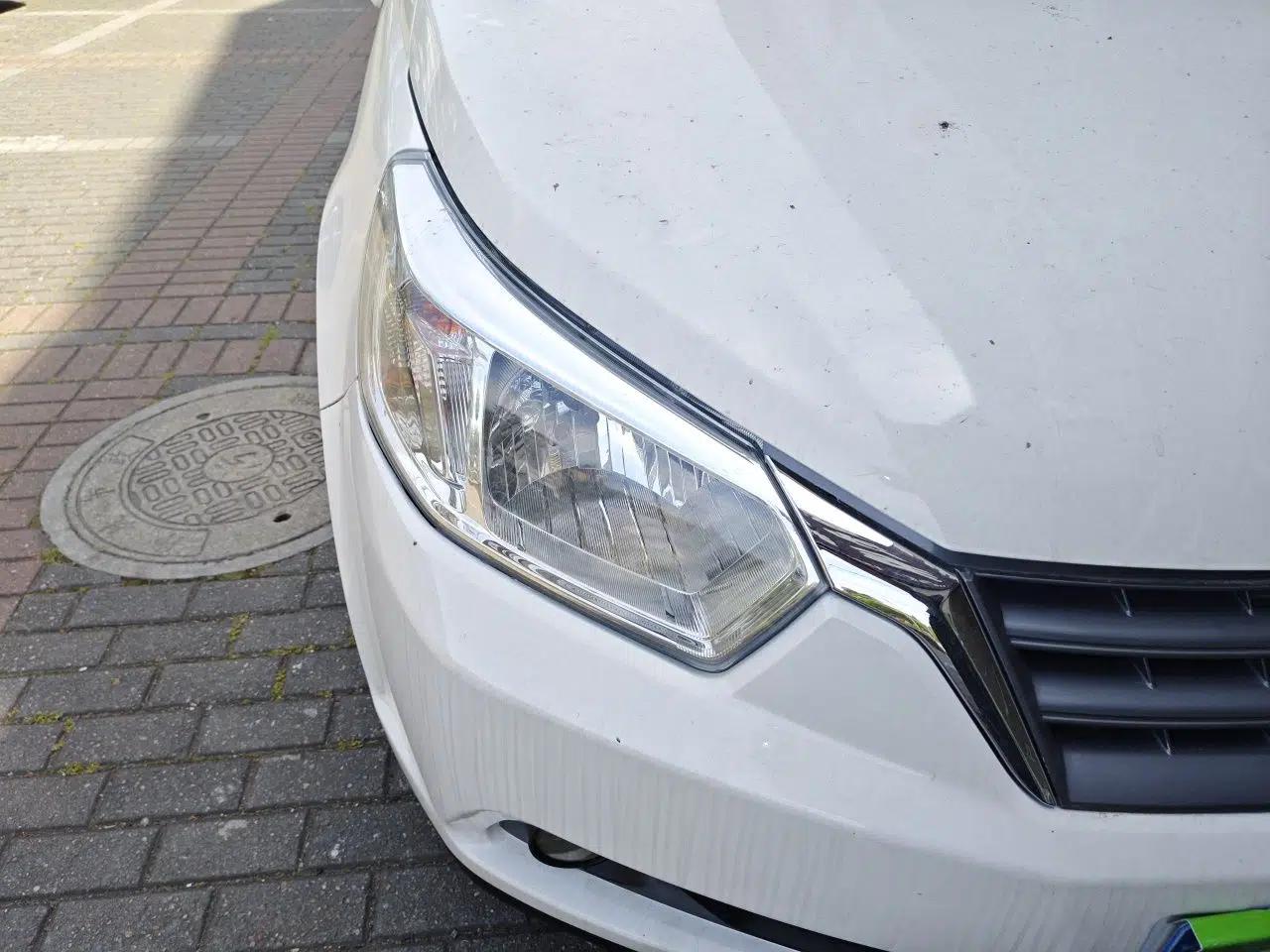 Venucia R50 2013 1.6L Manual Fashion Edition — миниатюра 7