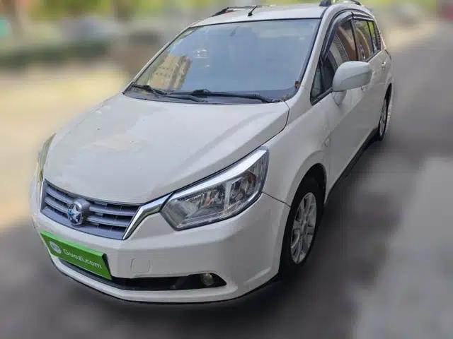 Venucia R50 2013 1.6L Manual Fashion Edition