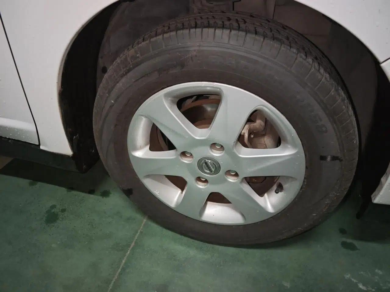 Venucia R50 2012 1.6L Automatic Prestige Edition — миниатюра 8