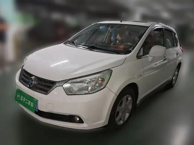 Venucia R50 2012 1.6L Automatic Prestige Edition