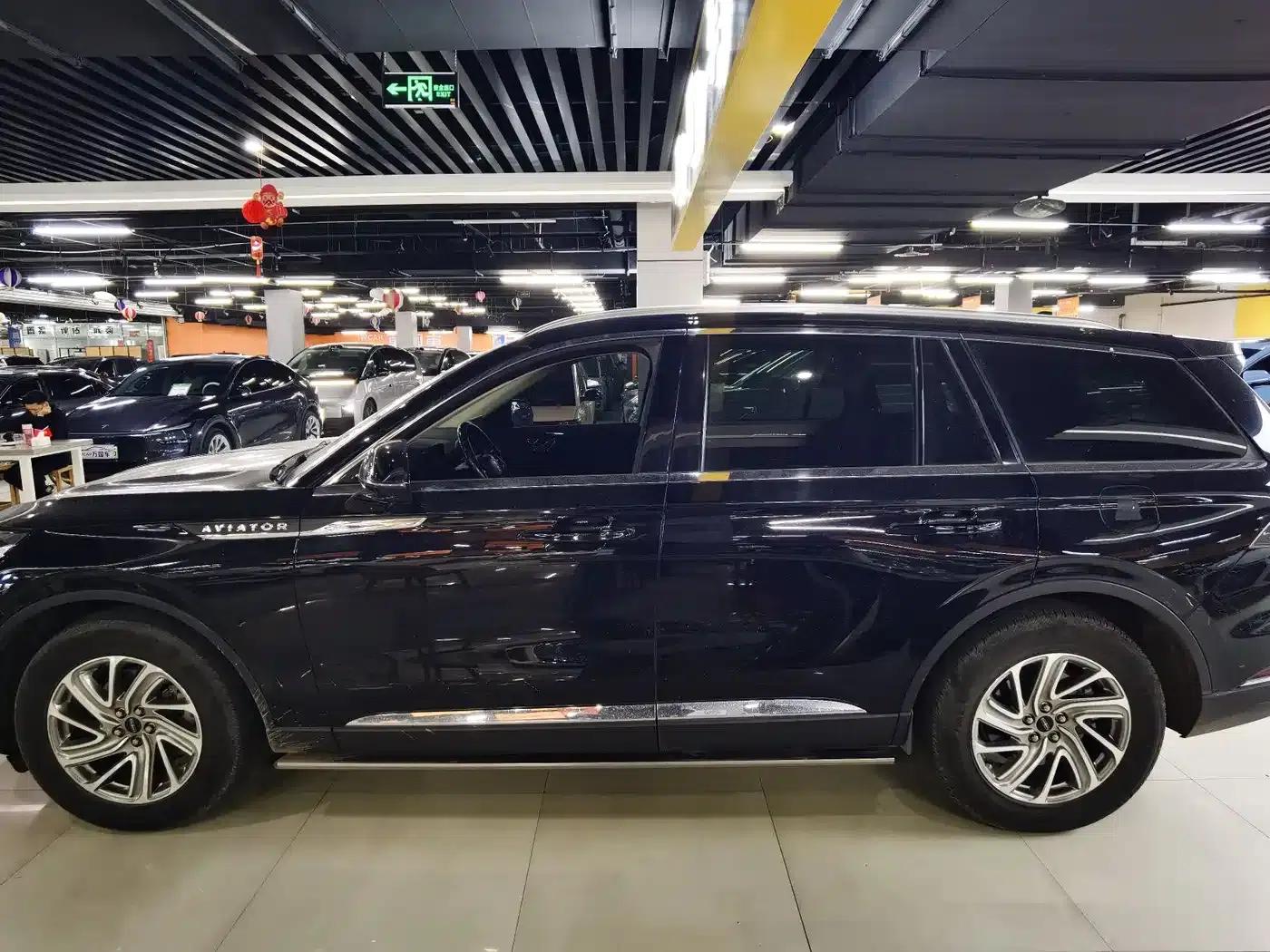 2021 Aviator 3.0T V6 AWD Premium Edition — миниатюра 4
