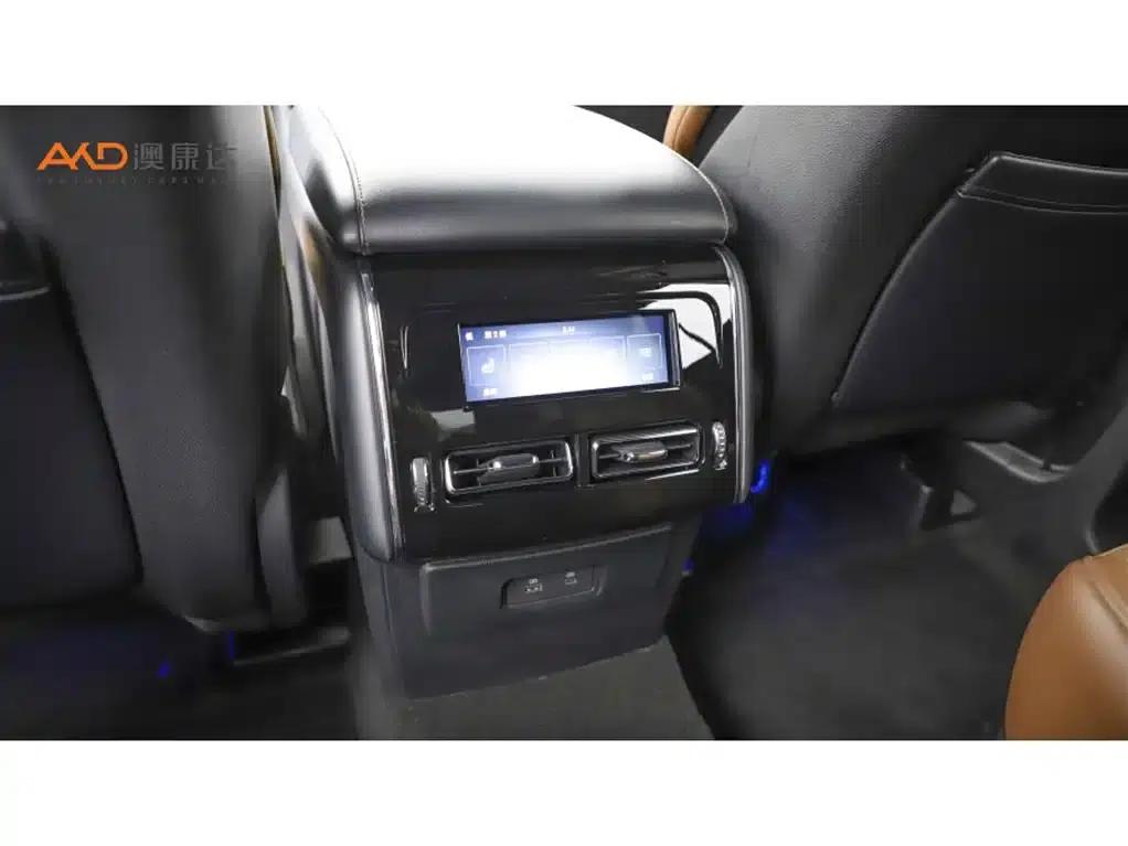 Aviator / 3.0T / 2023 / V6 AWD Premium Cruiser Edition (6 Seats) — миниатюра 10
