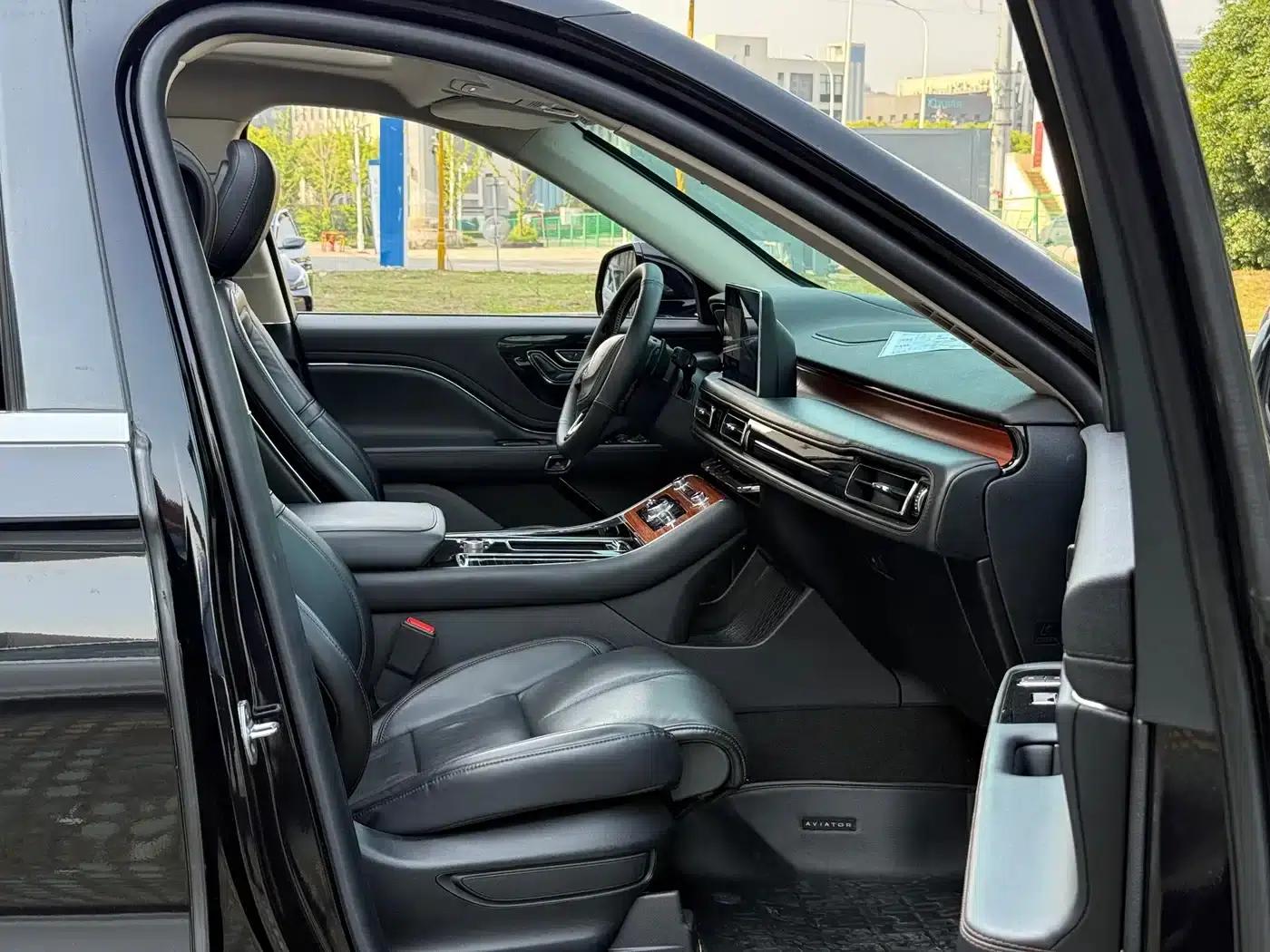 2020 Aviator 3.0T V6 AWD Premium Edition — миниатюра 15