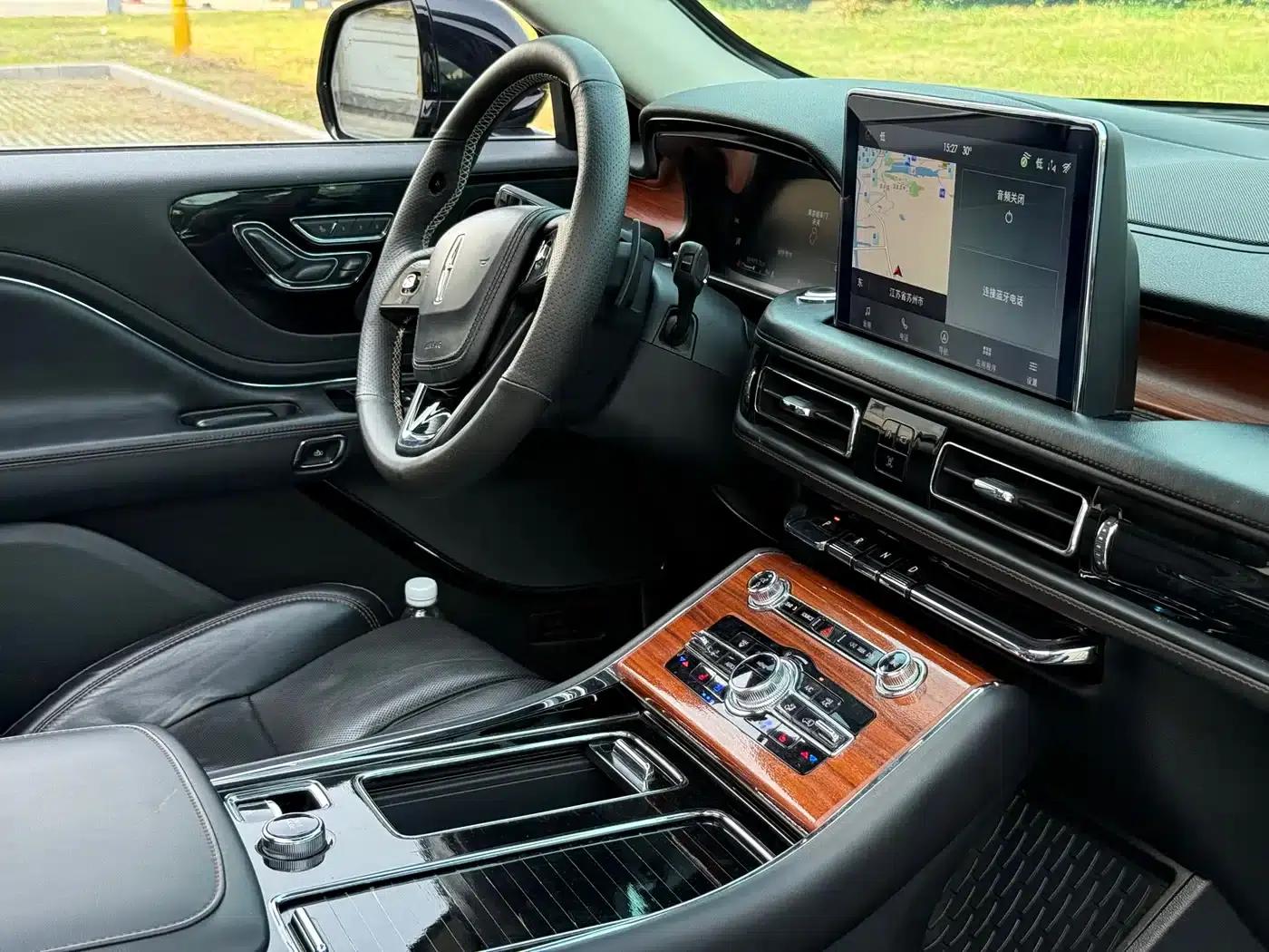 2020 Aviator 3.0T V6 AWD Premium Edition — миниатюра 16