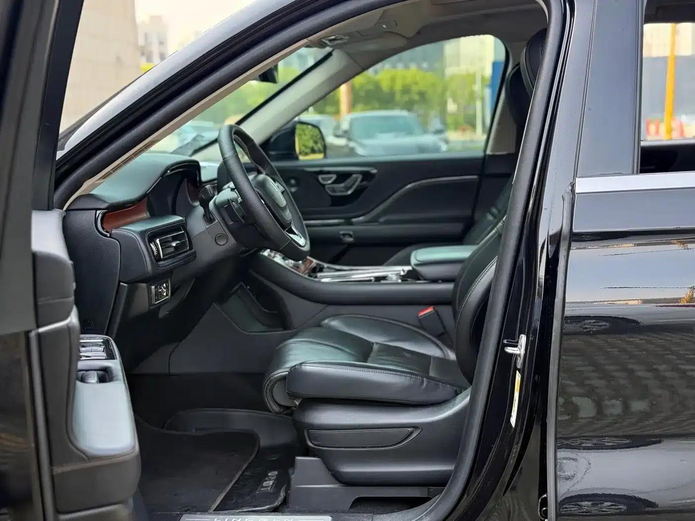 2020 Aviator 3.0T V6 AWD Premium Edition — миниатюра 7