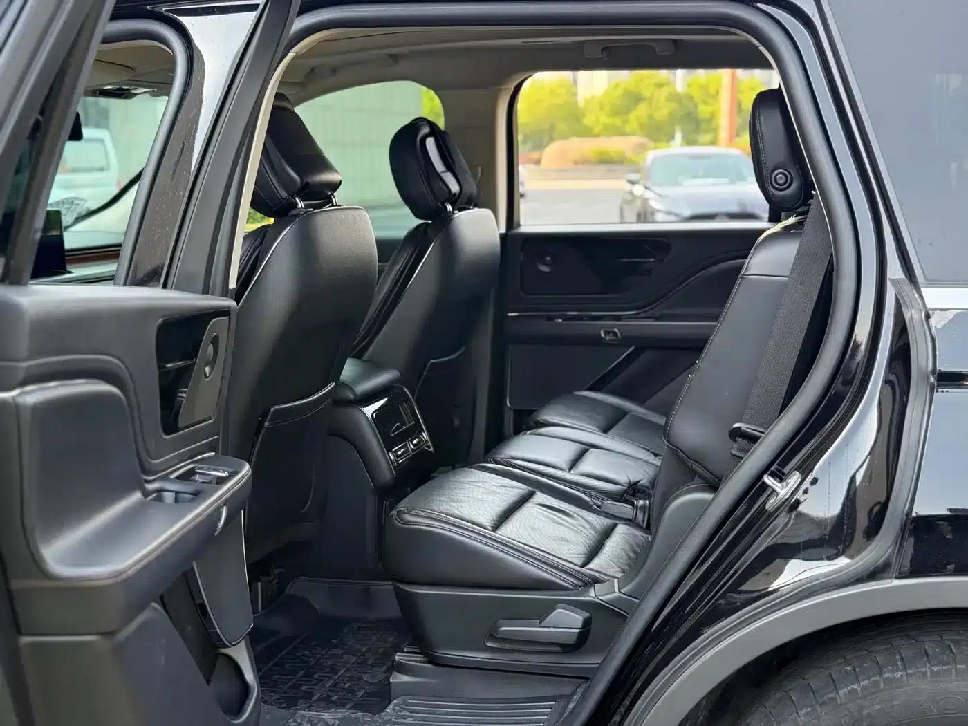 2020 Aviator 3.0T V6 AWD Premium Edition — миниатюра 8