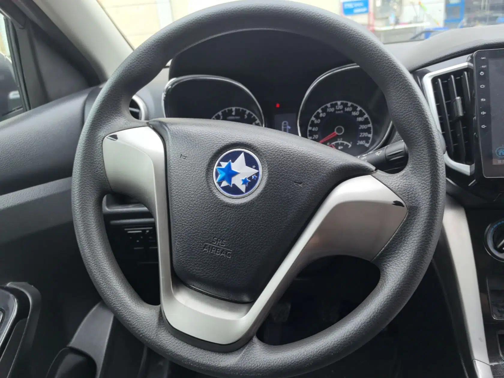Venucia T70 2016 1.6L Manual Ruixing Edition — миниатюра 14