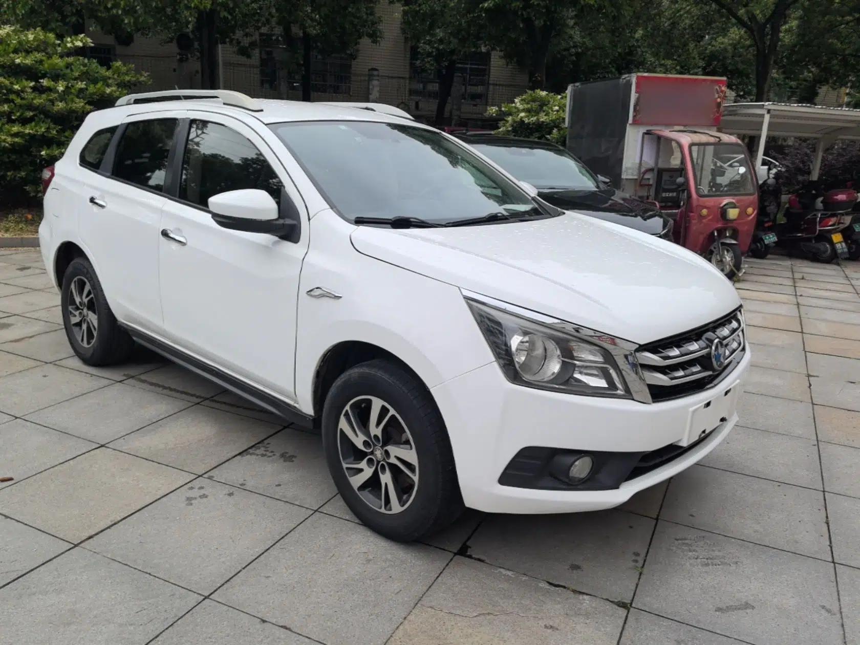Venucia T70 2016 1.6L Manual Ruixing Edition — миниатюра 3