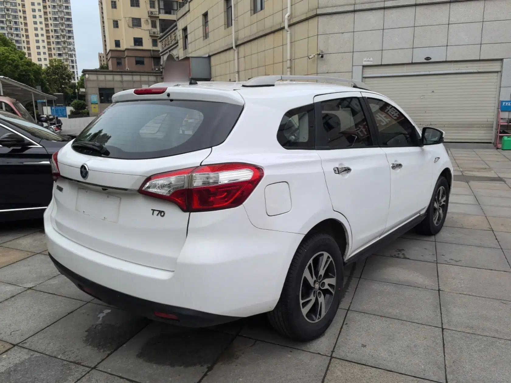 Venucia T70 2016 1.6L Manual Ruixing Edition — миниатюра 6