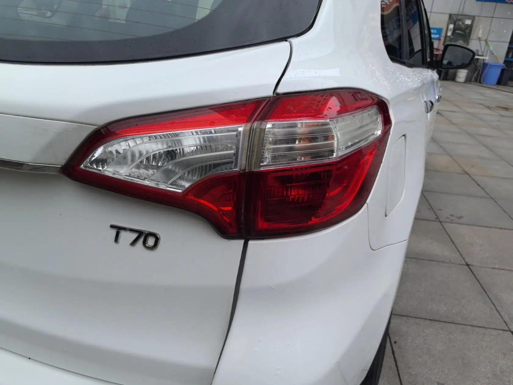 Venucia T70 2016 1.6L Manual Ruixing Edition — миниатюра 7