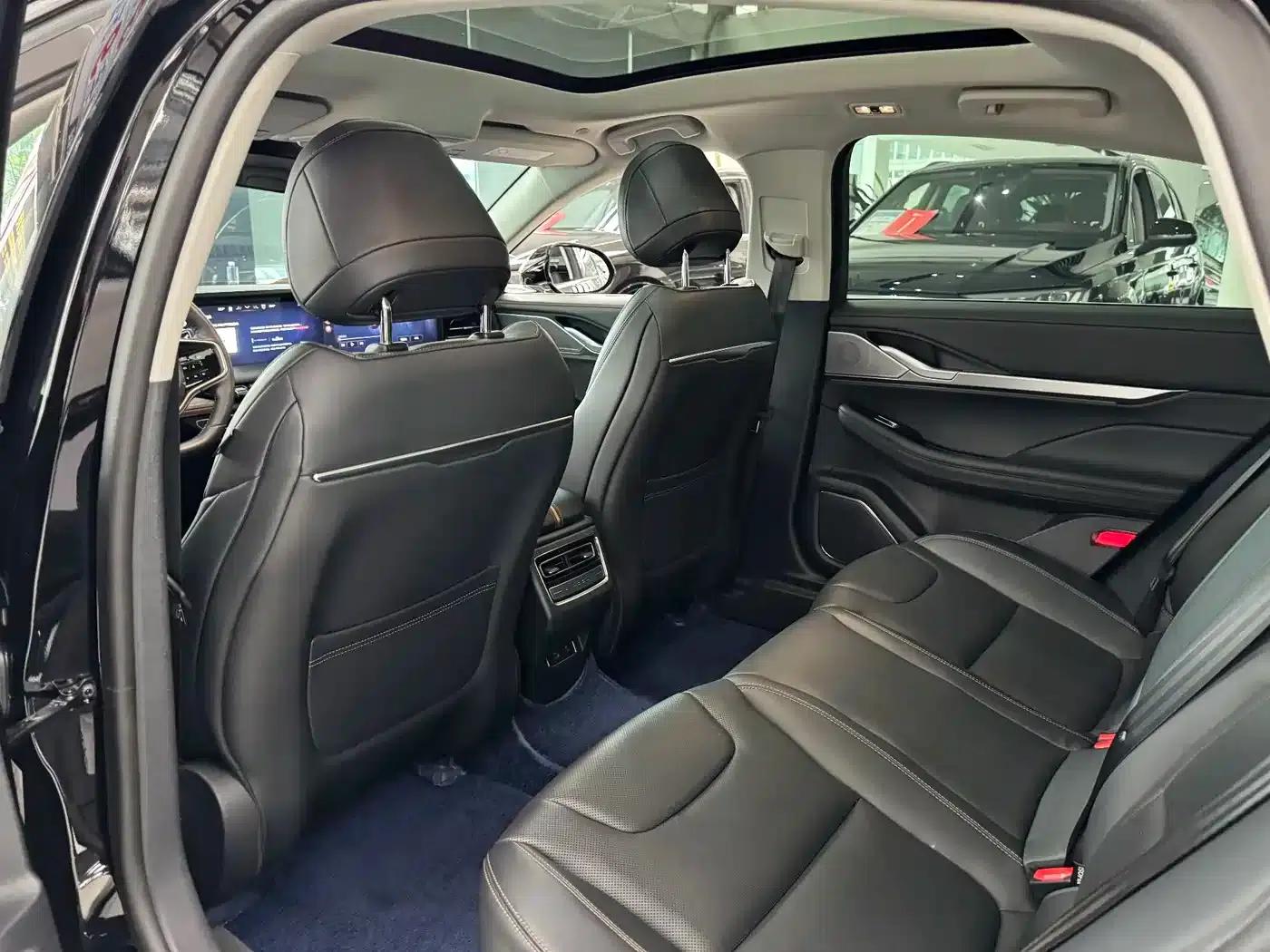Lincoln Z 2024 2.0T Premium Edition — миниатюра 16