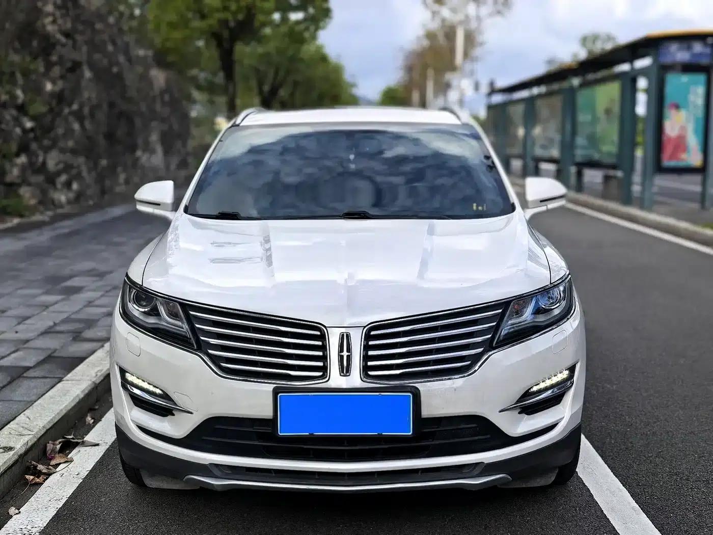 Lincoln MKC 2017 2.0T Two-Wheel Drive Premium Edition — миниатюра 25