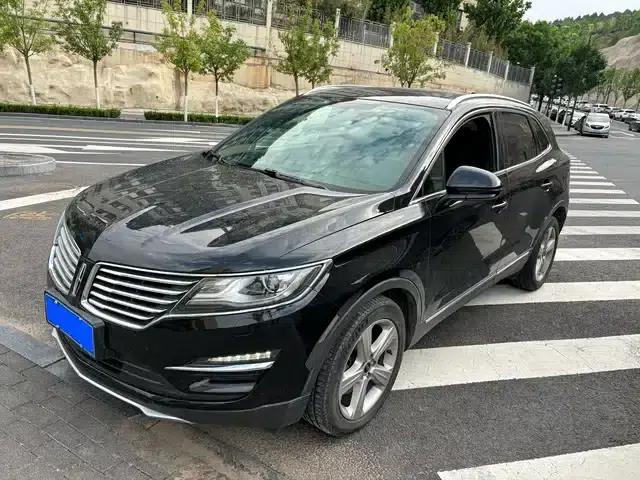 Lincoln MKC 2017 2.0T Two-Wheel Drive Premium Edition