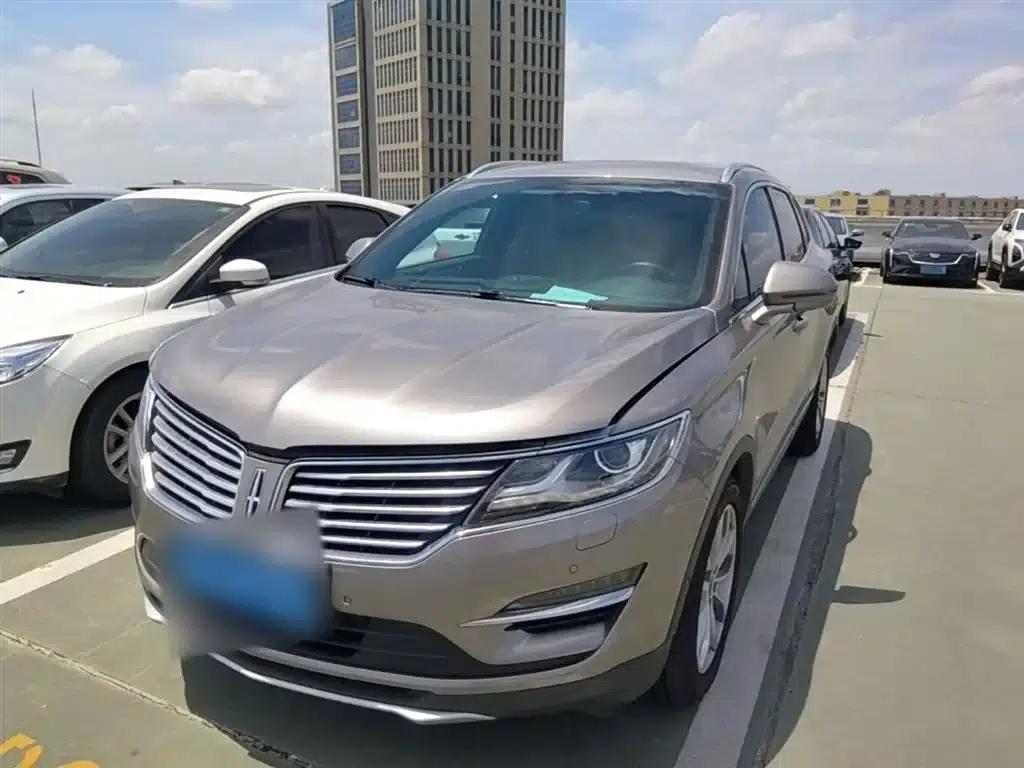 Lincoln MKC 2017 2.0T 2WD Premium Edition — миниатюра 2