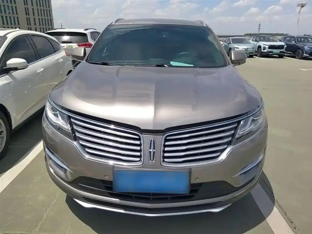 Lincoln MKC 2017 2.0T 2WD Premium Edition — миниатюра 3