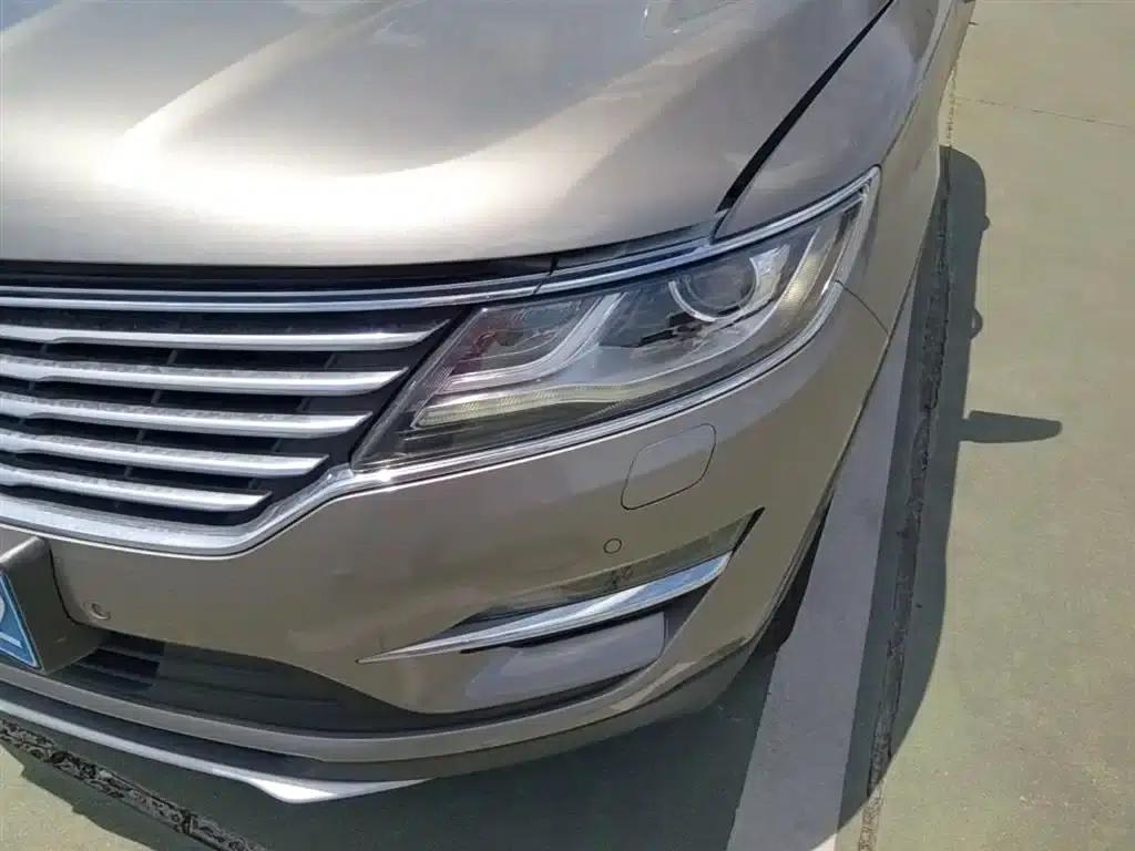 Lincoln MKC 2017 2.0T 2WD Premium Edition — миниатюра 24