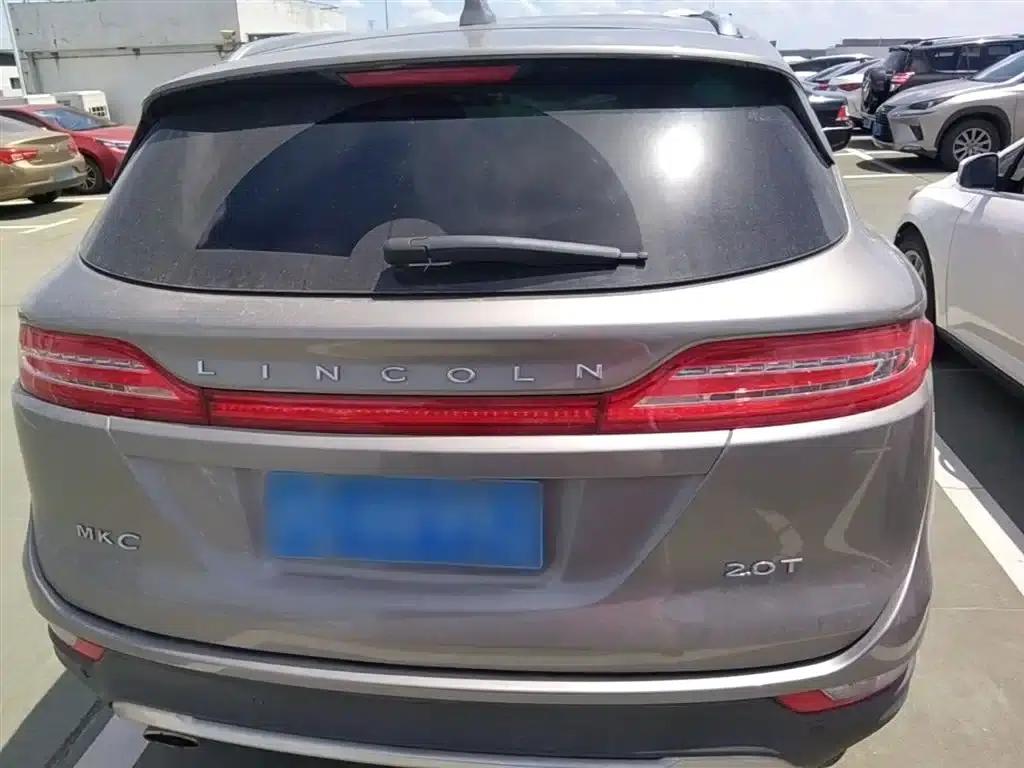 Lincoln MKC 2017 2.0T 2WD Premium Edition — миниатюра 6