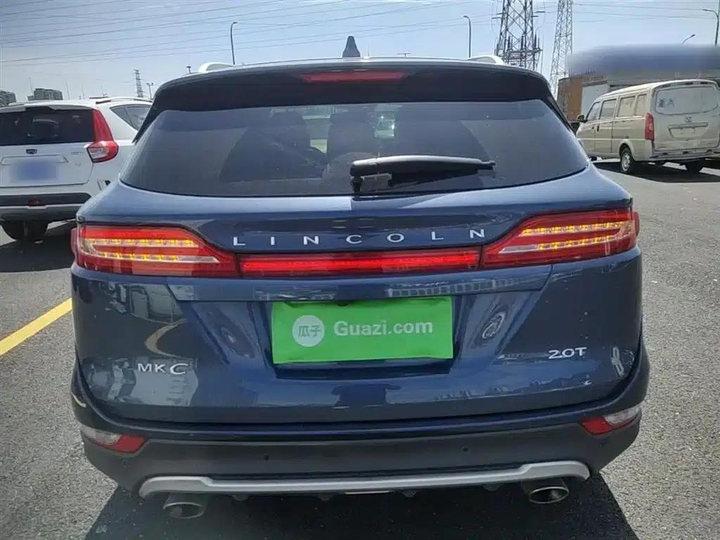 Lincoln MKC 2017 2.0T Two-Wheel Drive Premium Edition — миниатюра 5