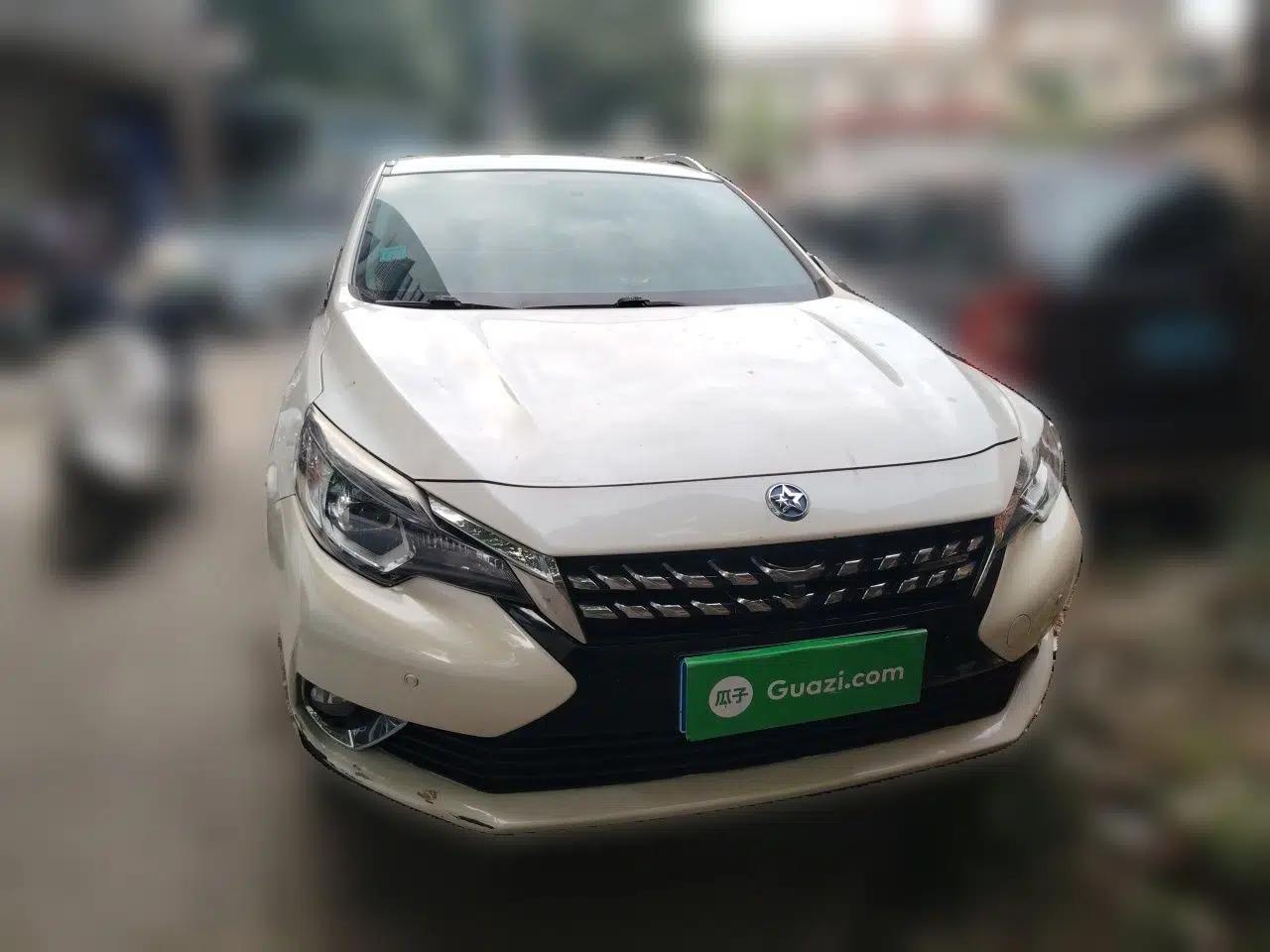 Venucia T90 2018 2.0L CVT Smart Connect Luxury Edition China V Standard — миниатюра 2
