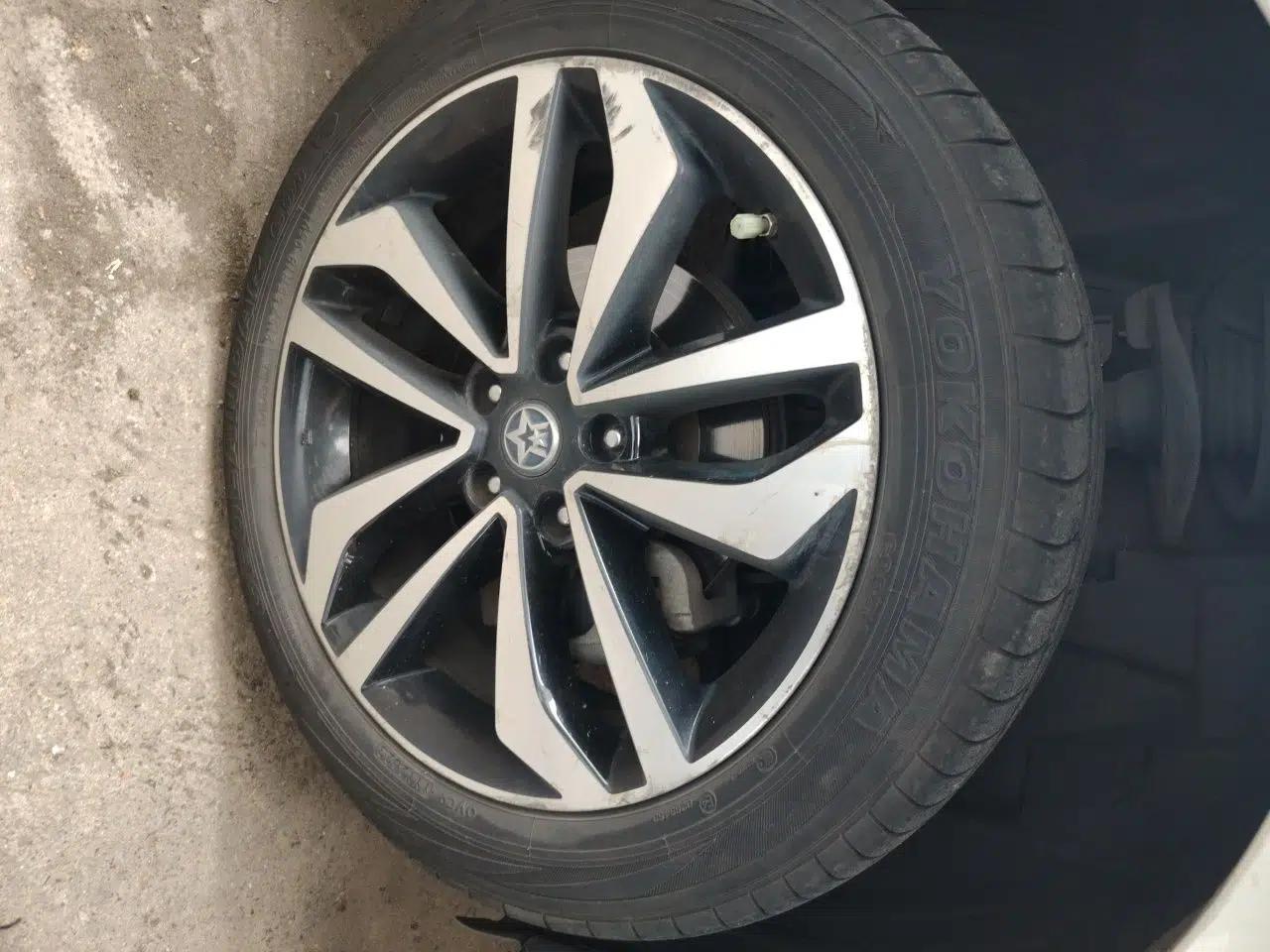 Venucia T90 2018 2.0L CVT Smart Connect Luxury Edition China V Standard — миниатюра 8