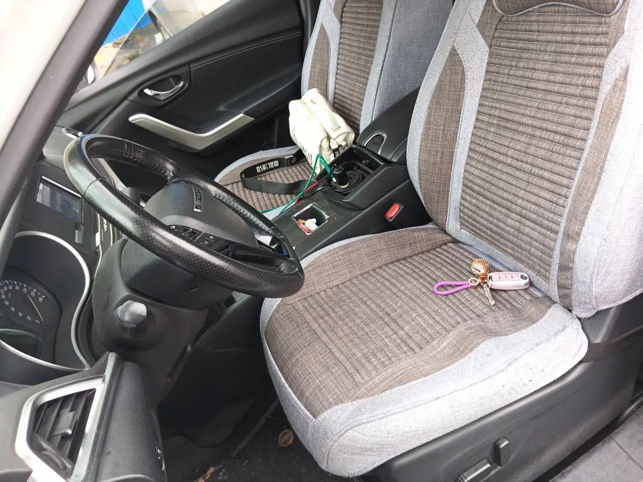 Venucia T90 2017 2.0L CVT Smart Edition — миниатюра 16