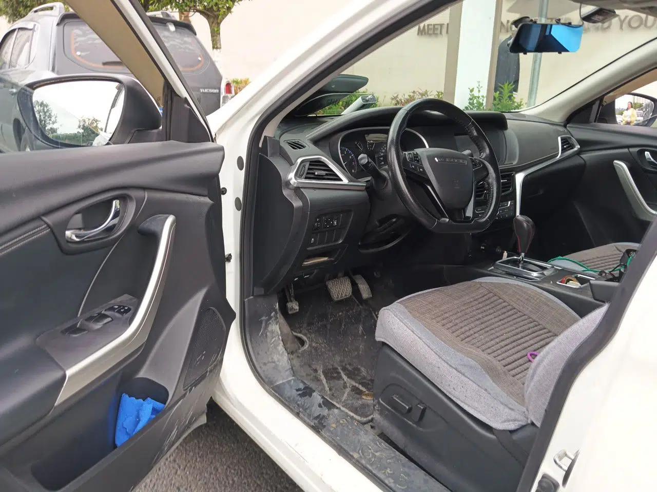 Venucia T90 2017 2.0L CVT Smart Edition — миниатюра 17