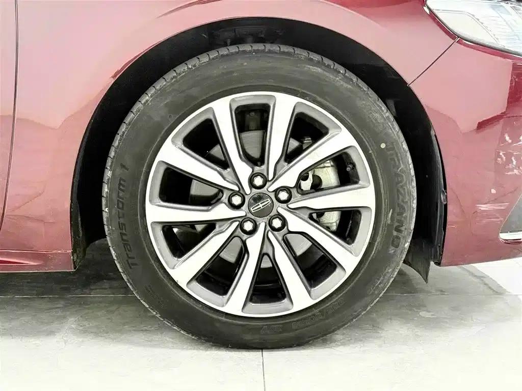 Lincoln Continental 2018 2.0T Two-Wheel Drive Premium Edition — миниатюра 4